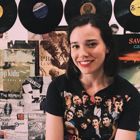 Meet your Posher, Claire - Picture 1 of 1